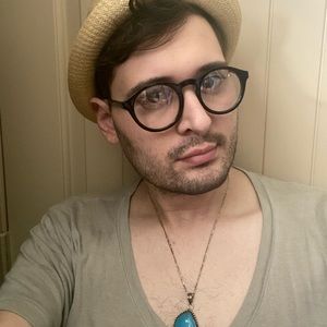 Meet your Posher, Anthony